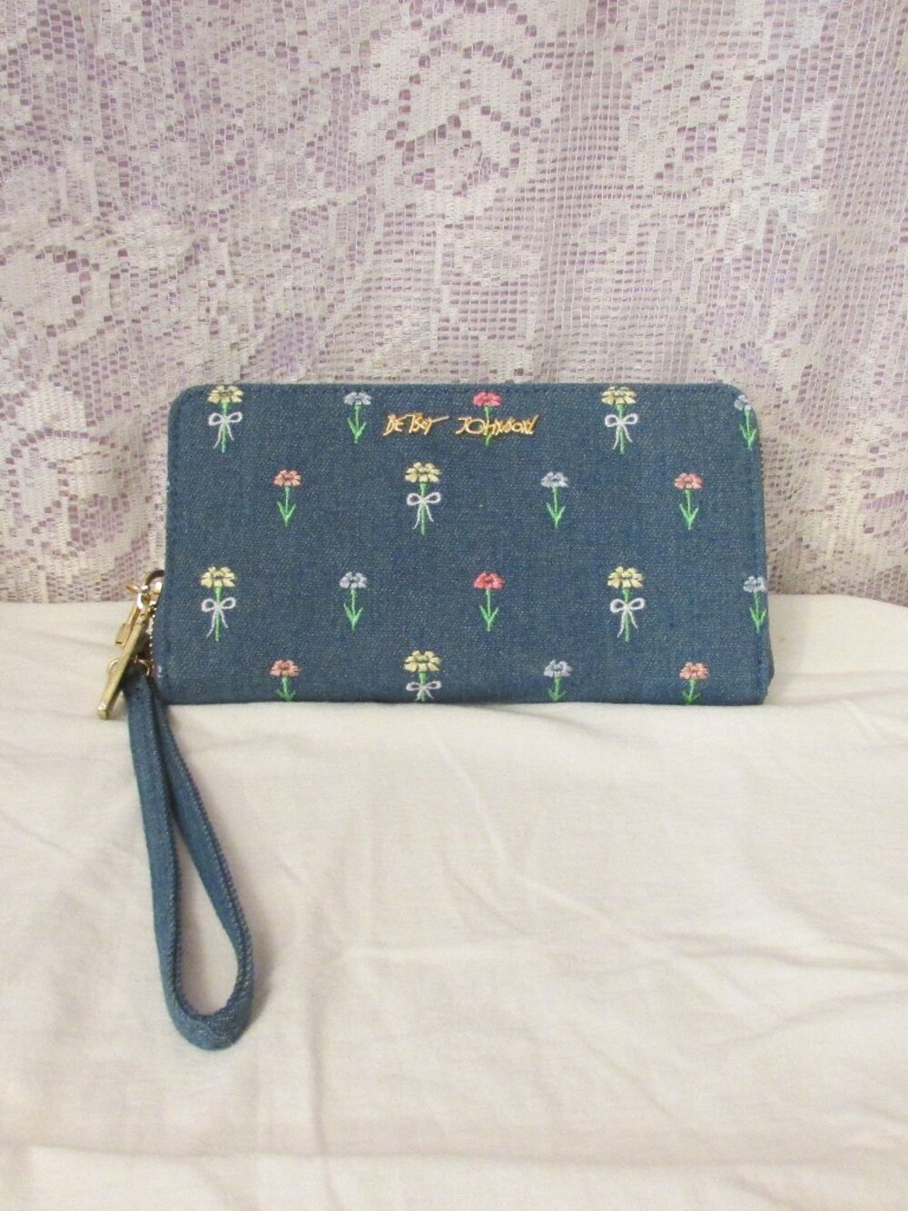 Betsey Johnson NWOT Zip Around Wallet Wristlet Floral Denim